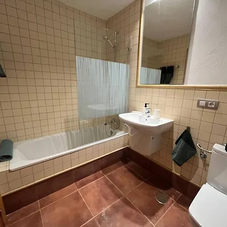 Eucorralejo 1 度假居 *