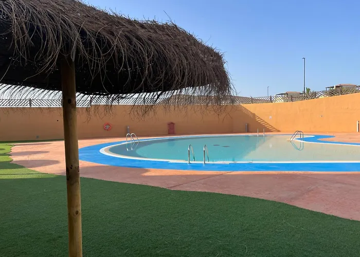 度假居 Eucorralejo 1 *